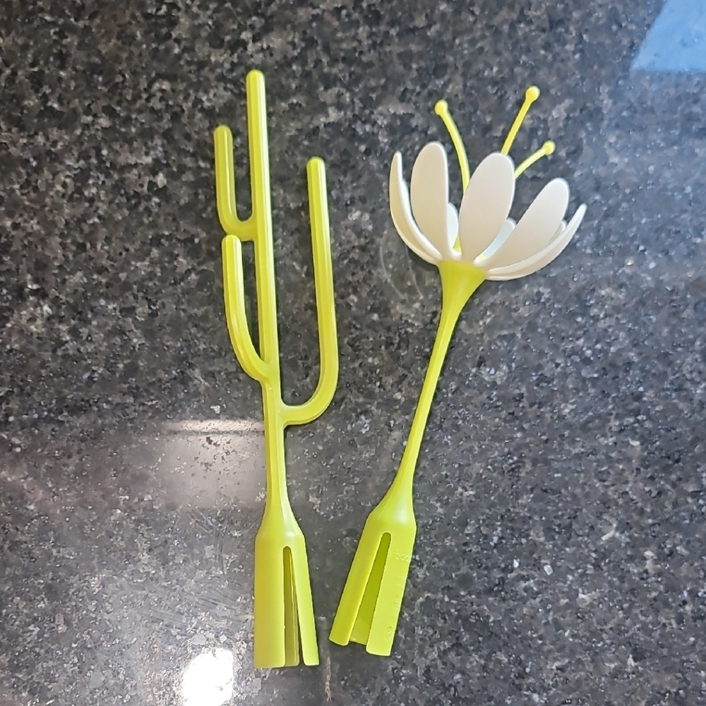 Boon Poke/Stem Baby Bottle Drying Rack Accessories Flower and Cactus